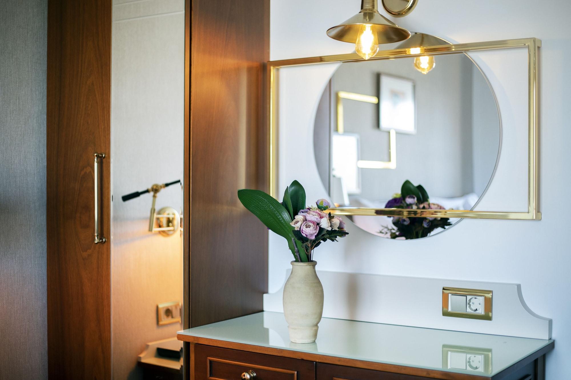 Hotel Orient Express & By Orka
