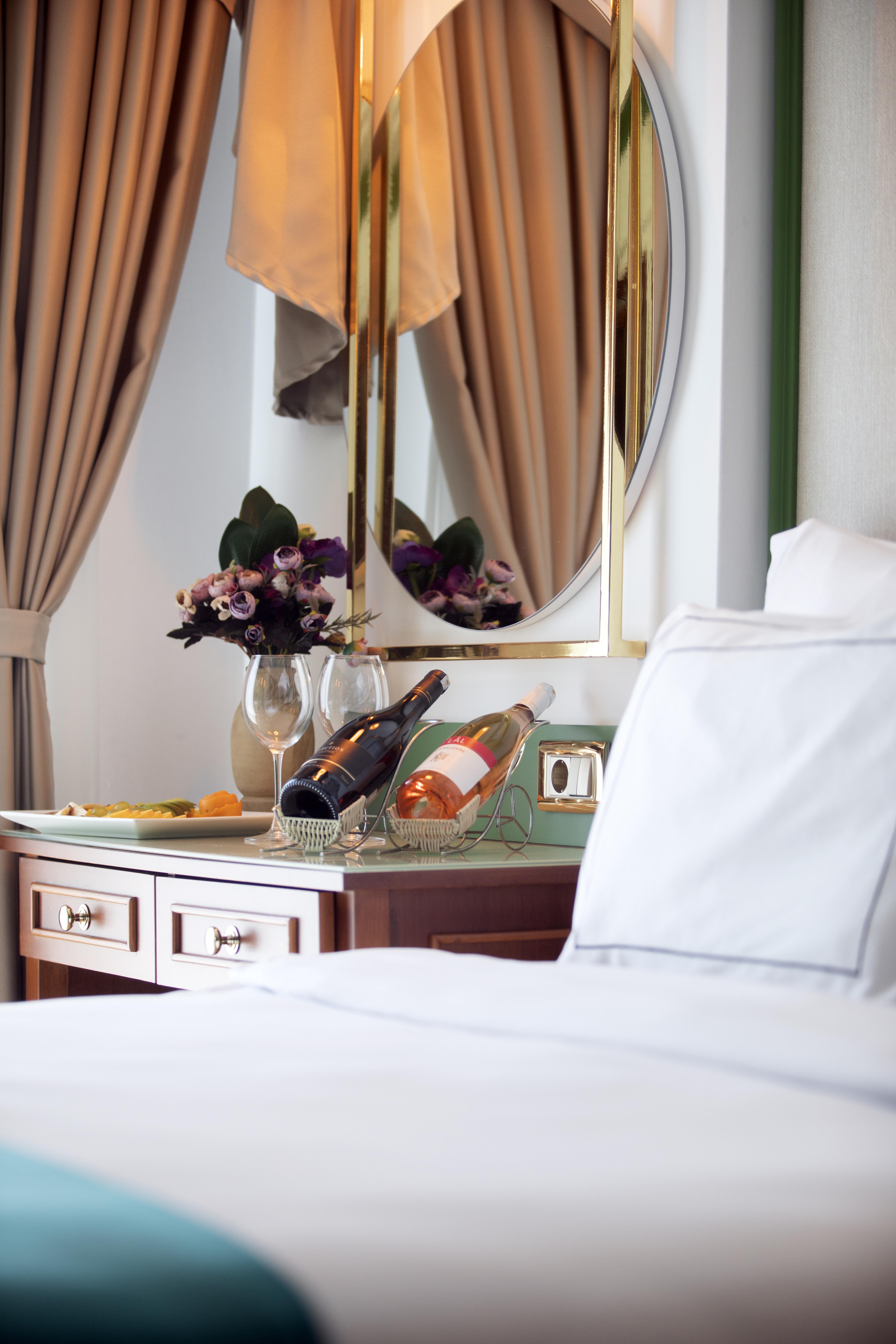 Hotel Orient Express & By Orka 3*